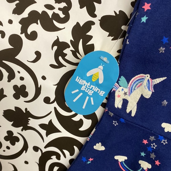 Castles 🏰 and unicorns 🦄 - Picture 5 of 8